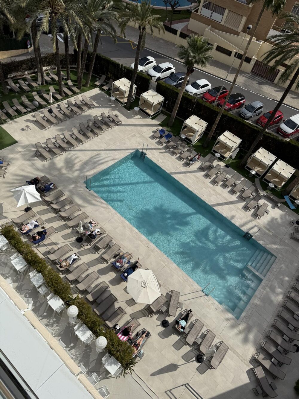 Basen hotelowy Port Alicante City and Beach