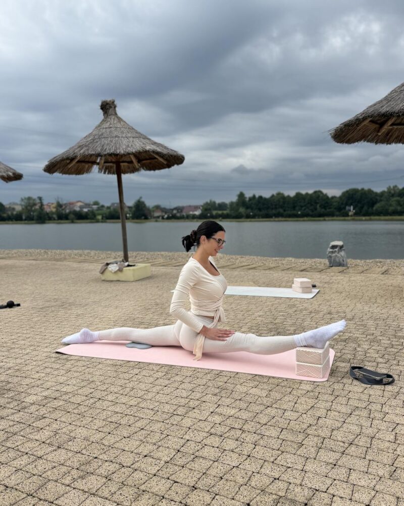 Stretching nad jeziorem